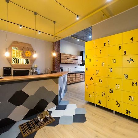 Hotel Bee Station Київ Екстер'єр фото