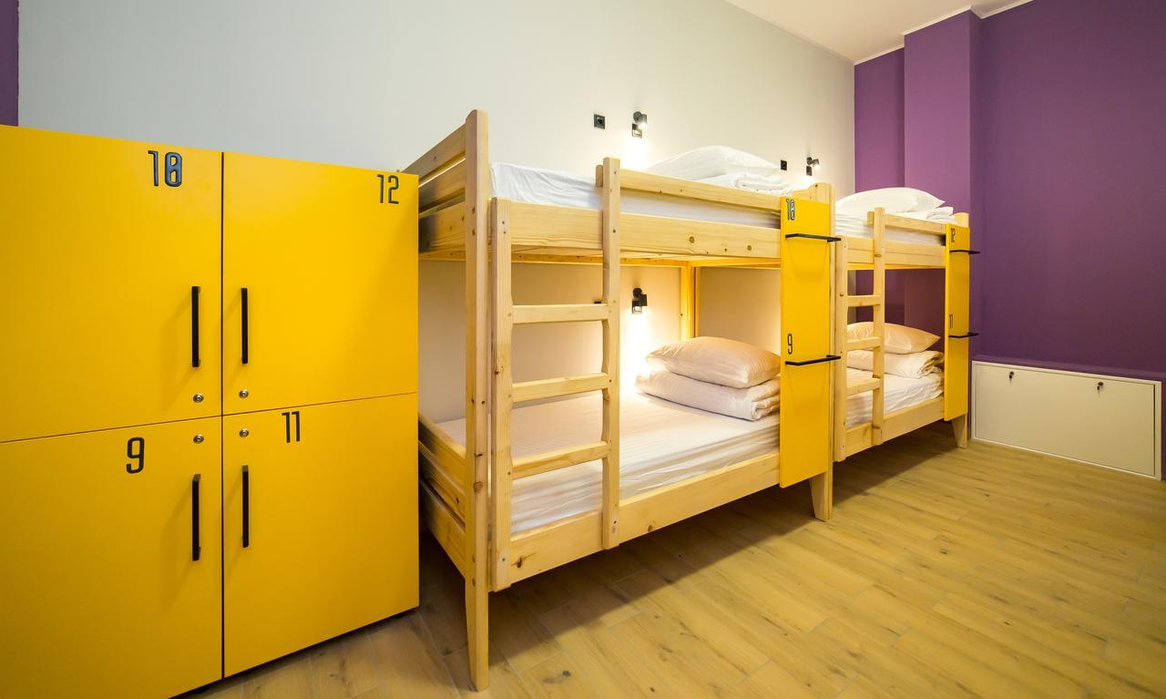 Hotel Bee Station Київ Екстер'єр фото