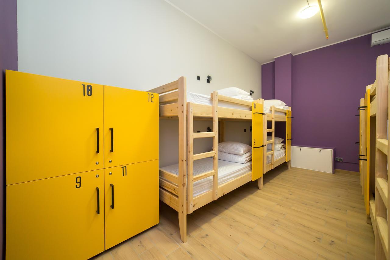 Hotel Bee Station Київ Екстер'єр фото