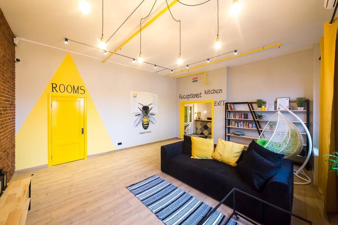 Hotel Bee Station Київ Екстер'єр фото