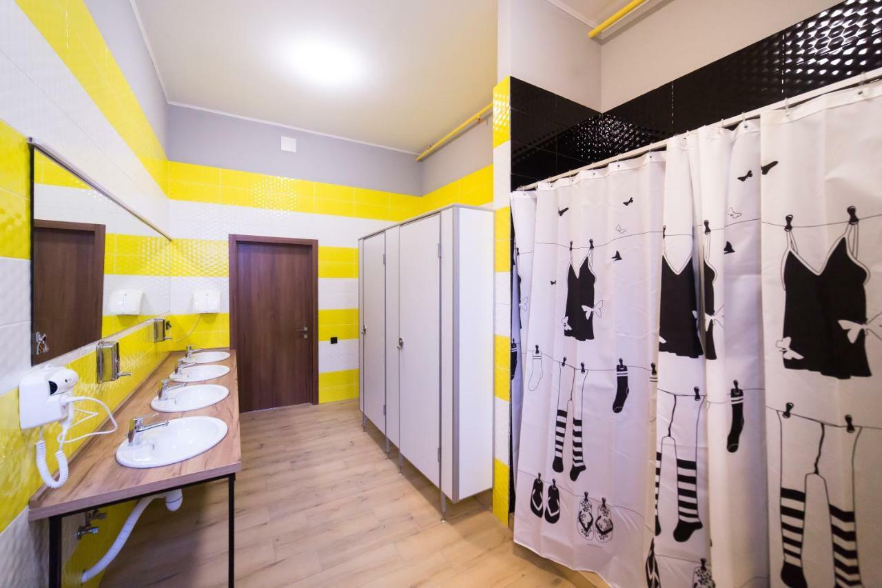 Hotel Bee Station Київ Екстер'єр фото