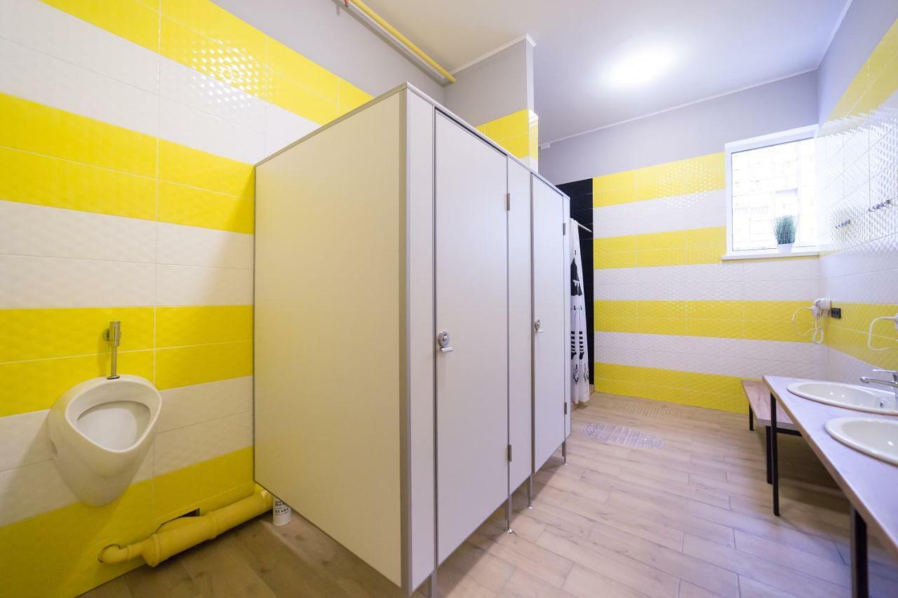 Hotel Bee Station Київ Екстер'єр фото